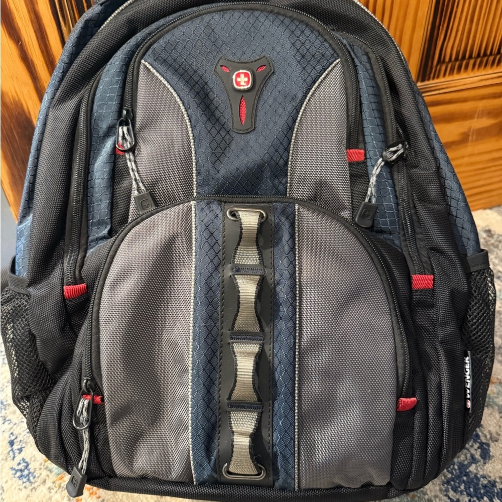 NWOT SwissGear Black, Navy, and Charcoal Backpack